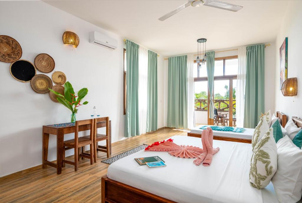 Deluxe Apartment with Balcony